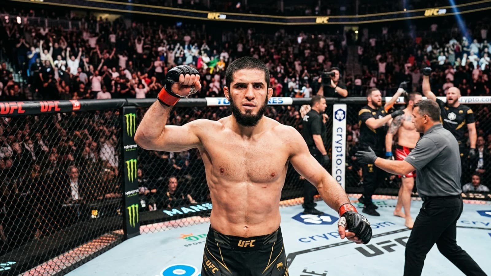 Махачев укрепил свои позиции в MMA